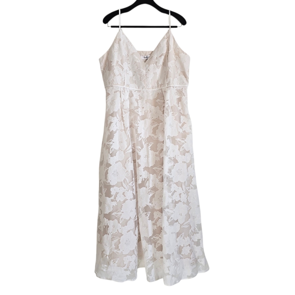 Showpo. Philine Plunge Fit and Flare Maxi Dress White 16 NWT New - Picture 3 of 9